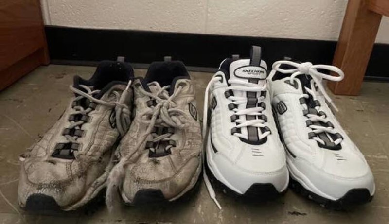 "Tenisice koje koristim zadnjih sedam godina i nove tenisice. I ove stare su nekada bile bijele."