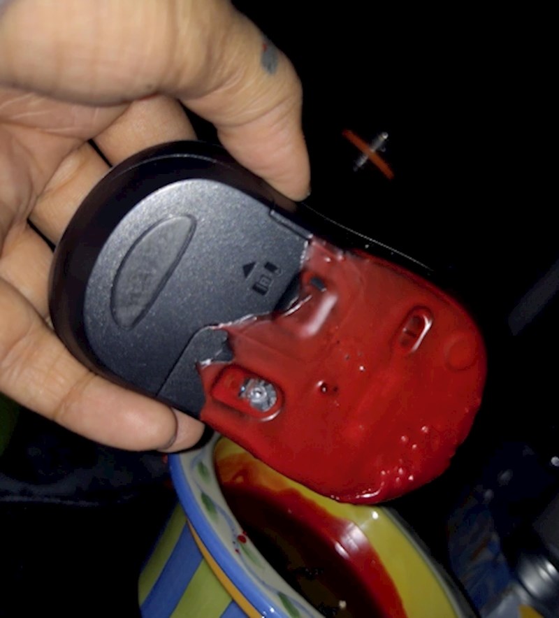 6. "Slušajno sam stavio miš u svijeću..."