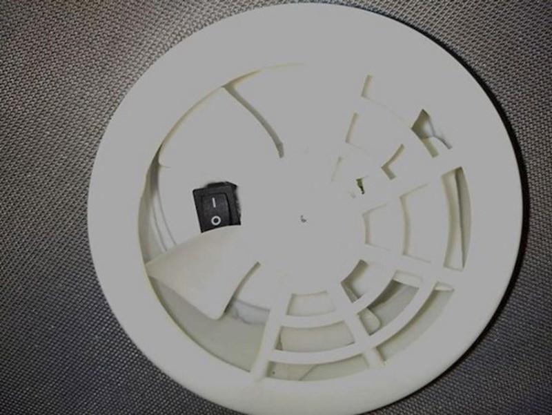 14. Paljenje i gašenje ovog ventilatora uvijek je igra.