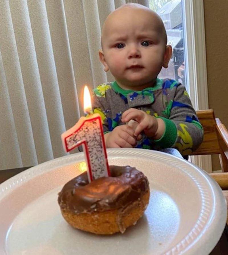 "Kao da nije siguran što misli o proslavi rođendana"