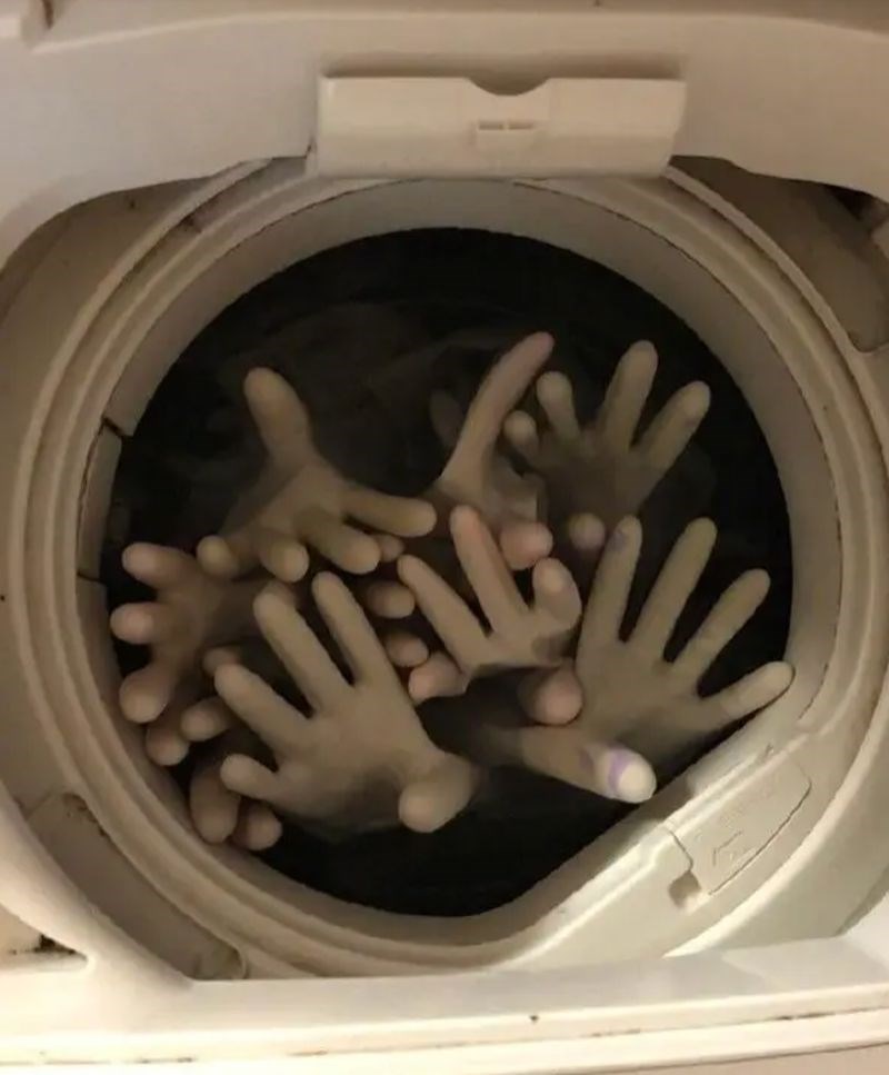 16. Oni dolaze po nas 😂