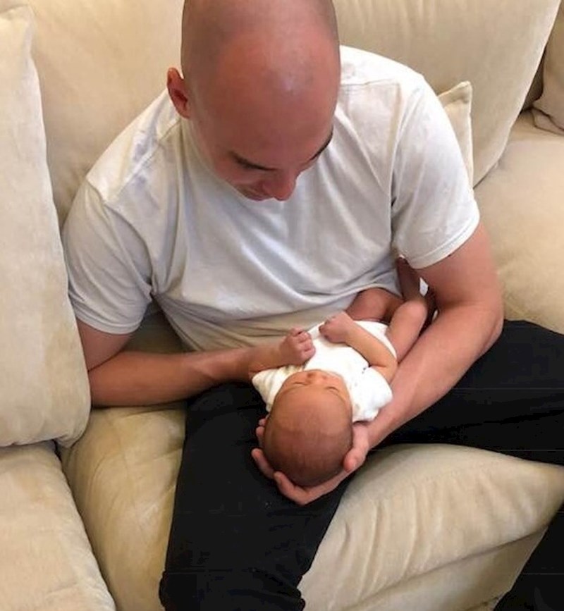 "Jako mi je draga ova fotografija, ali je u isto vrijeme i smiješna zbog toga što ispada da imam malu ruku"