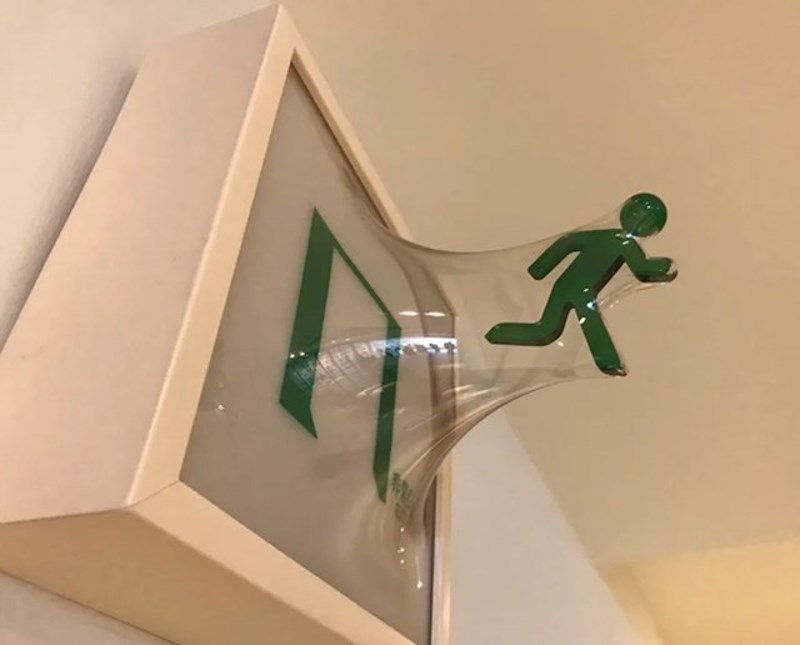 Fora dizajn za izlaz u slučaju nužde.