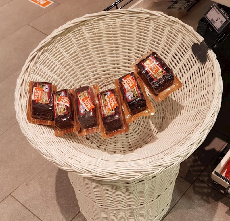 10. "Paketići izgledaju kao da levitiraju"