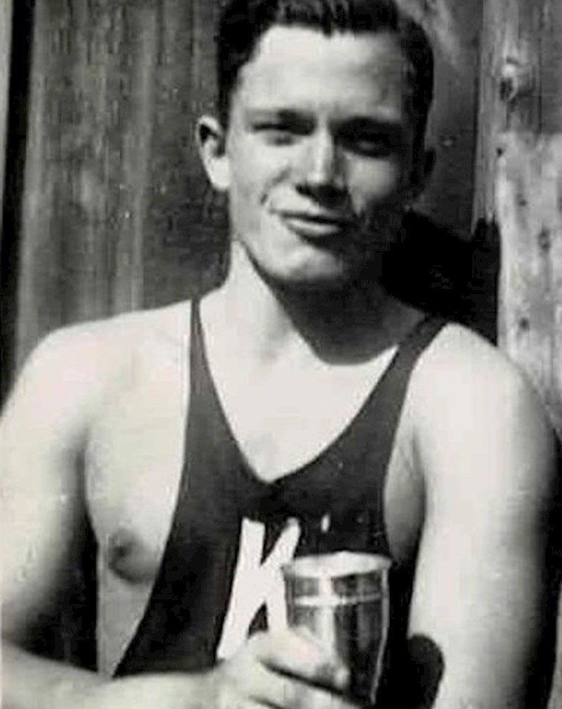 12. "Ovako je moj djed izgledao kad je imao 20 godina."