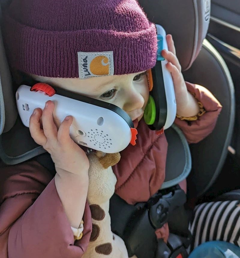 8. "Tako mlada, a već tako zaposlena"