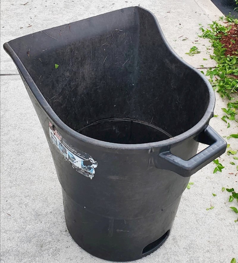 12. Dizajn ove kante za smeće