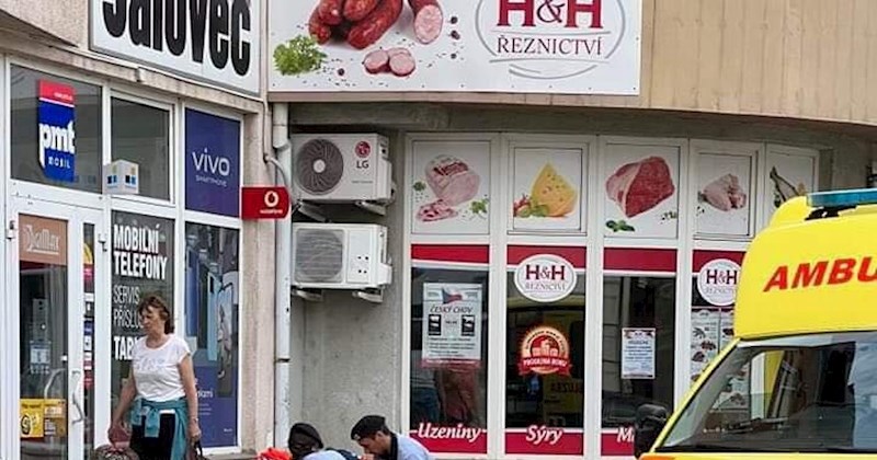 Totalno bizaran prizor iz Češke apsolutni je hit na Fejsu, teško je objasniti što se sve događa