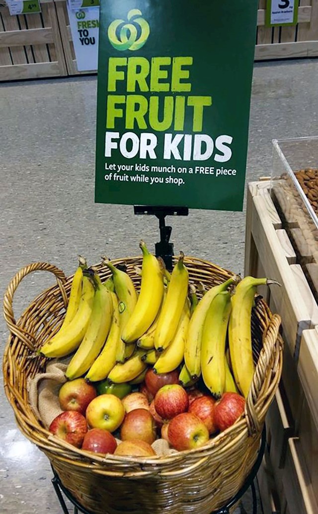5. Besplatno voće za djecu