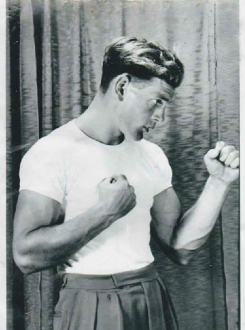 "Ovako je djed mog muža izgledao kad je bio u 20-ima."