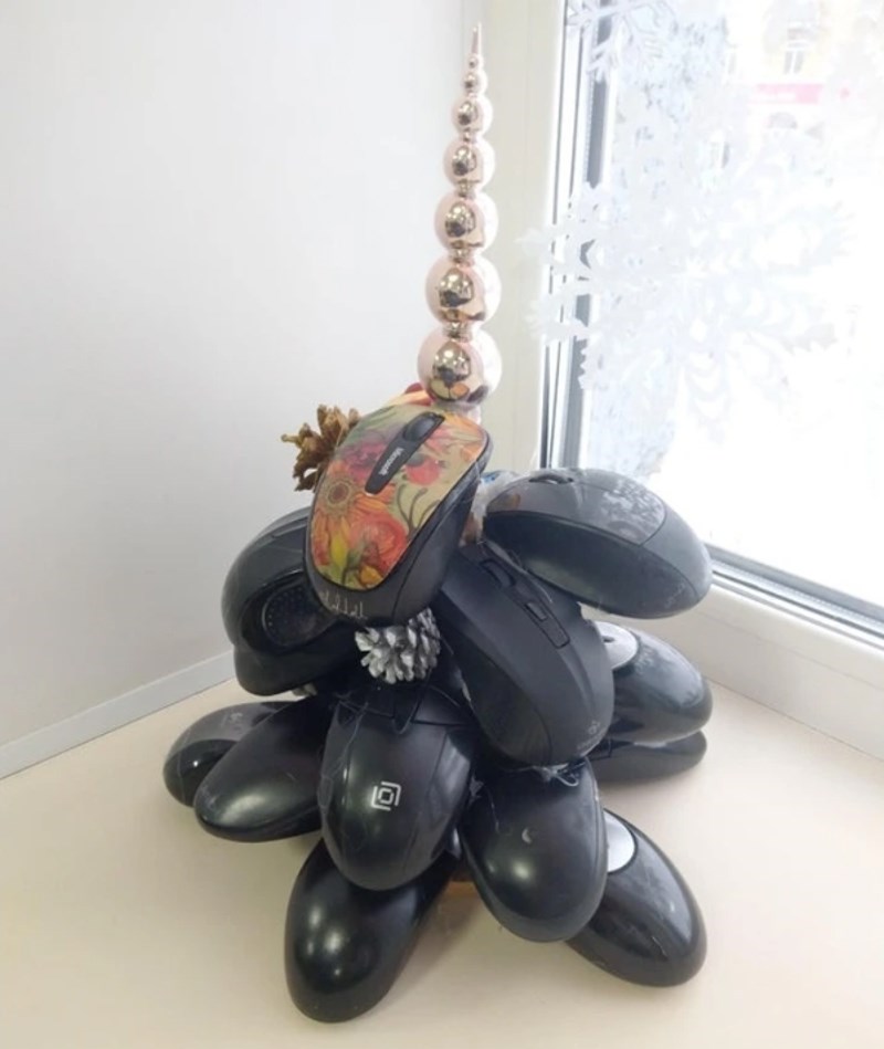 14. Malo drugačije božićno drvce