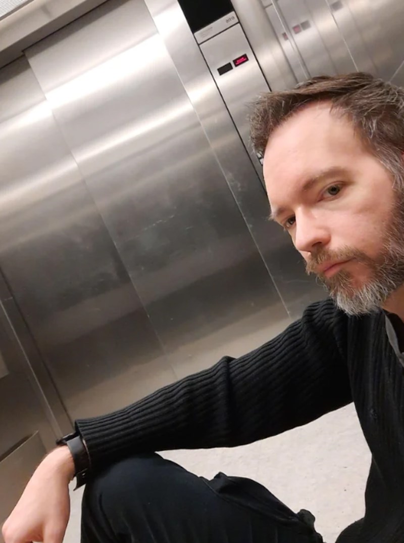 "Zapeo sam u liftu u zgradi na poslu, a svi su već otišli..."