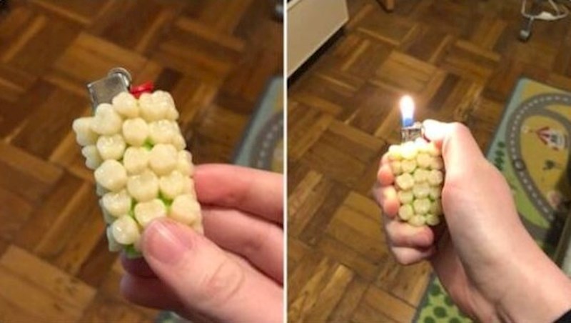 3. "Nevjerojatno je da na internetu možete naručiti lažne zube i onda ih zalijepiti na što god poželite. Evo čega sam se ja sjetila"