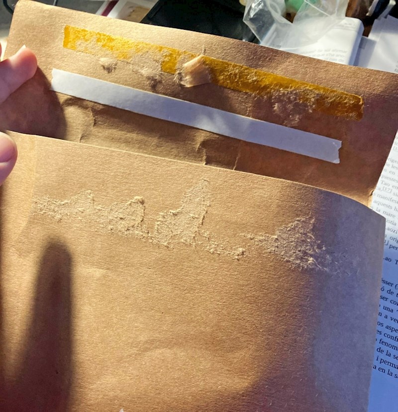 6. Dodatna ljepljiva traka na kuverti