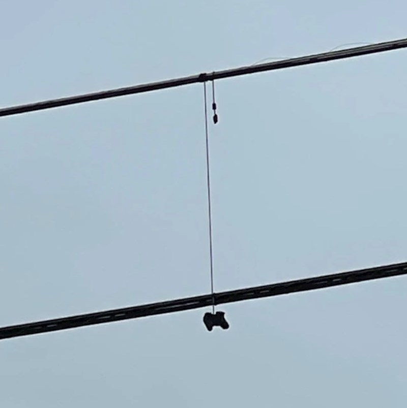 3. "Netko je očito izgubio u igrici..."