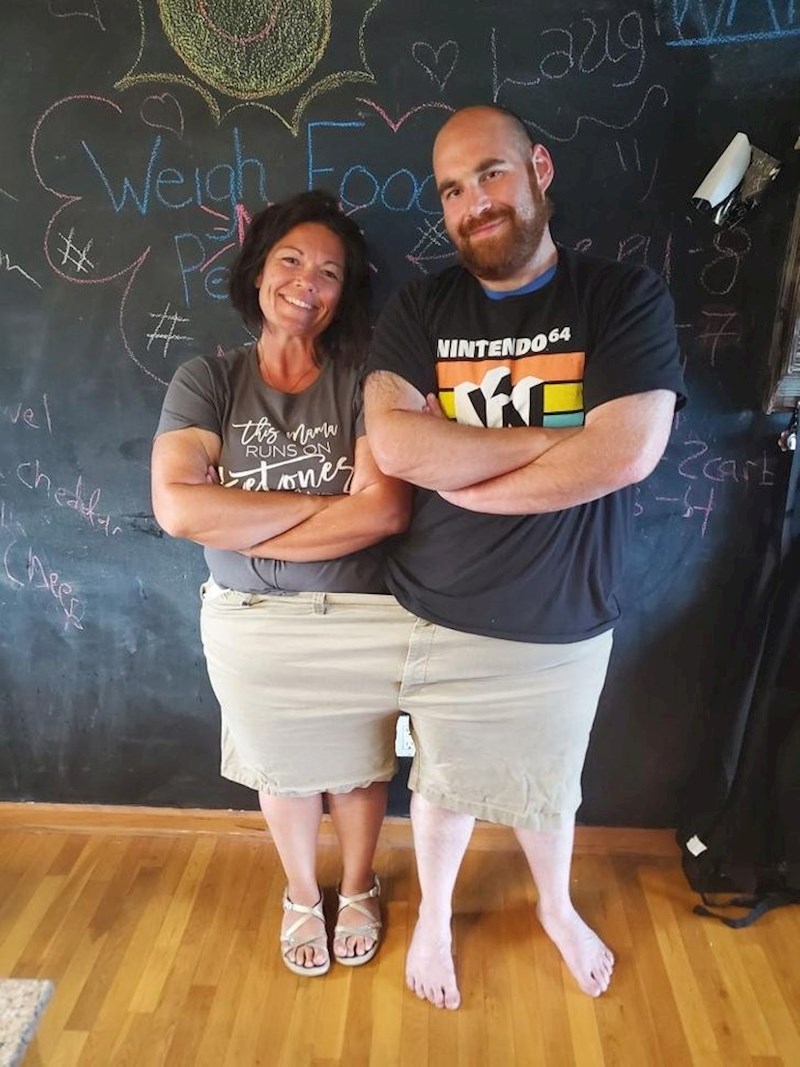 "Kad sve zbrojimo, zajedno smo izgubili 136 kilograma i sad svaki stanemo u jednu nogavicu mojih starih hlača"