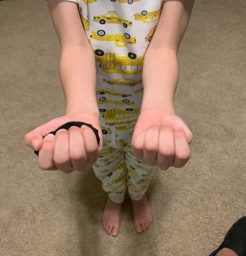 "Rekao mi je da pogodim u kojoj se ruci nalazi čarapa"