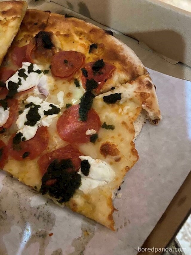 Svekrva svaki put odgrize samo kore s pizze, svačije pizze
