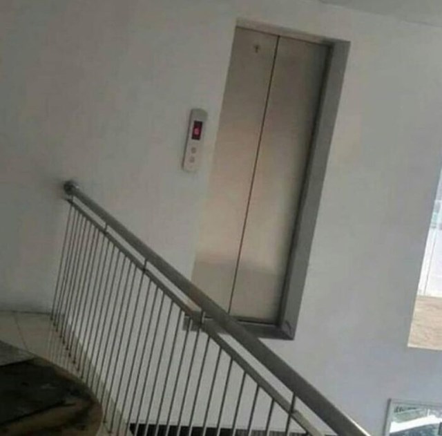 Nadamo se da nitko nije probao koristiti ovaj lift. 😅