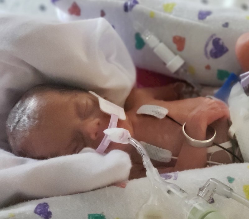 1. "Koliko je moj dječak bio malen u odnosu na vjenčani prsten..."