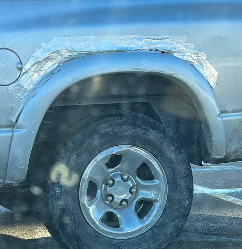 "Baš me zanima kako je vozač ovog vozila došao na ovu ideju"