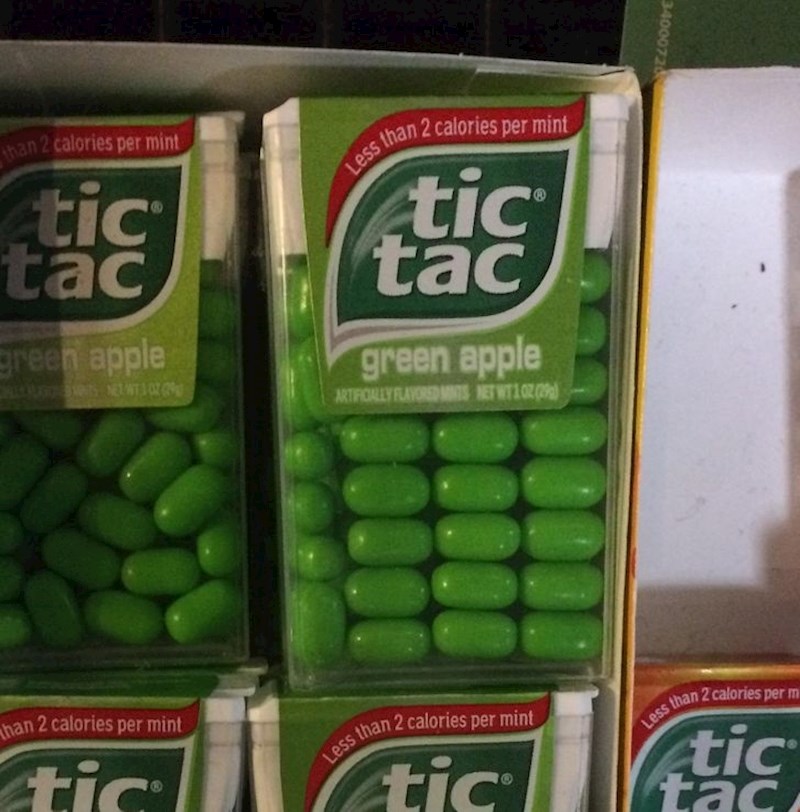 3. "Savršeno posloženi bomboni"