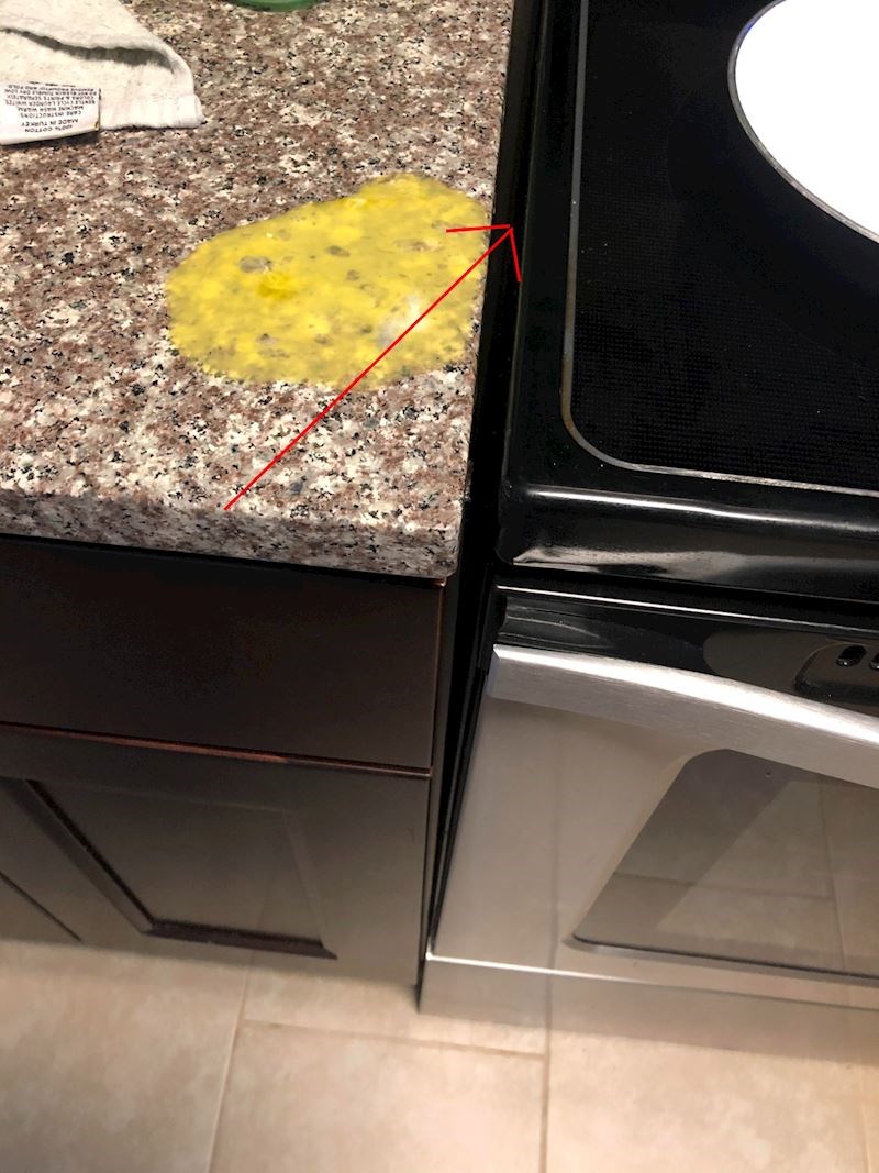 14. Ovom muškarcu je jutro baš "dobro" počelo... Pola doručka mu je završilo između elementa i pećnice