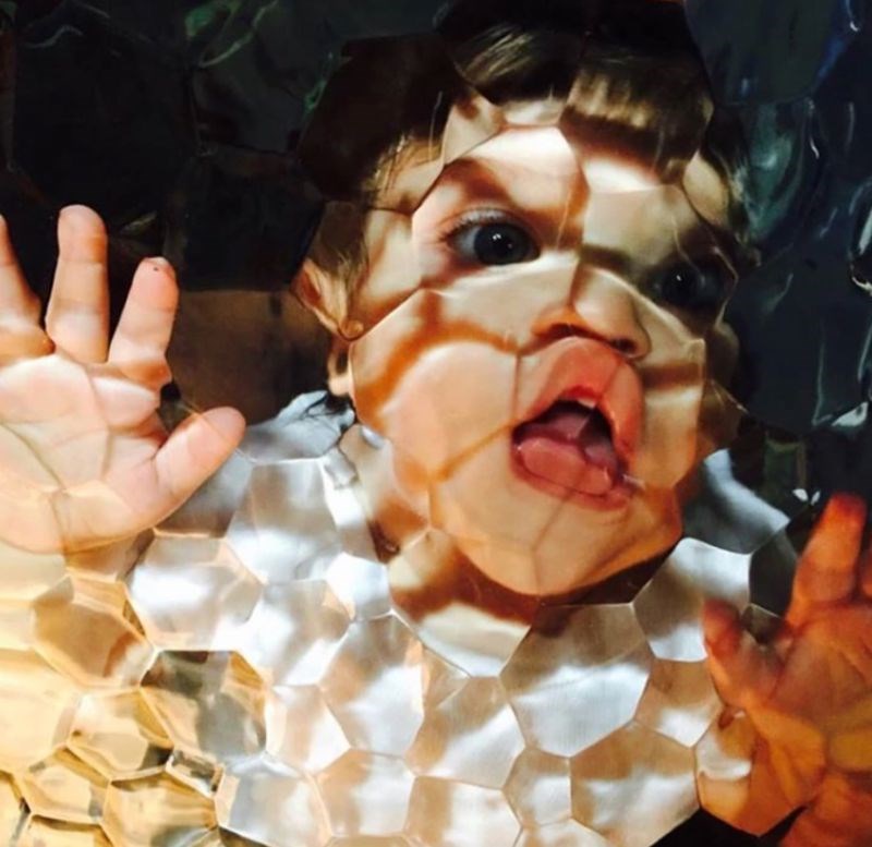 10. "Kad smo kupovali vrata sa staklom nismo računali da će nam ovo postati svakodnevica..."