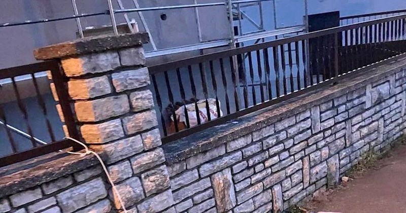 Netko je negdje u Dalmaciji na urnebesan način zabranio parkiranje ispred kuće, morate vidjeti