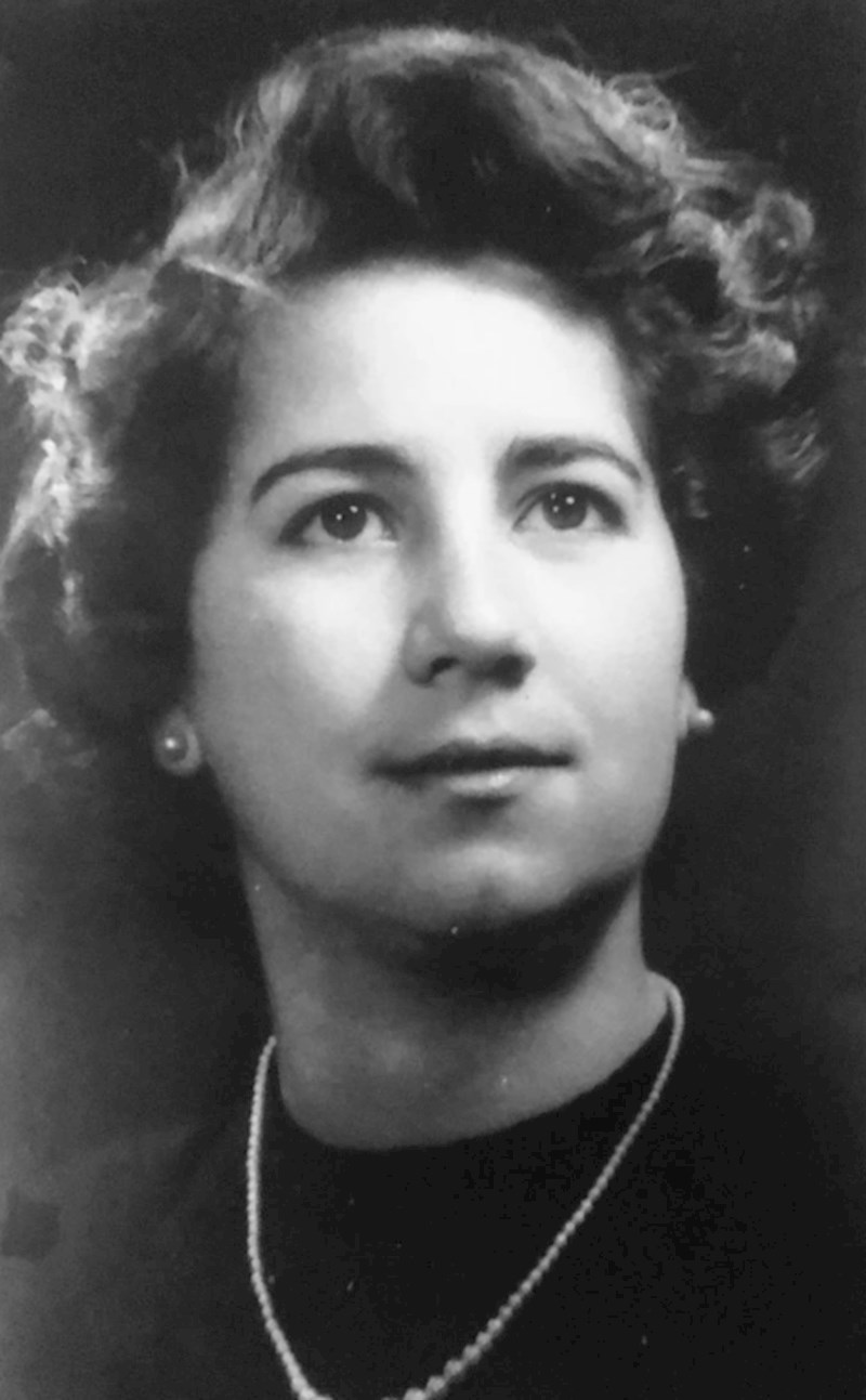 "Moja prelijepa baka Iris, fotka je snimljena u kasnim pedesetima"