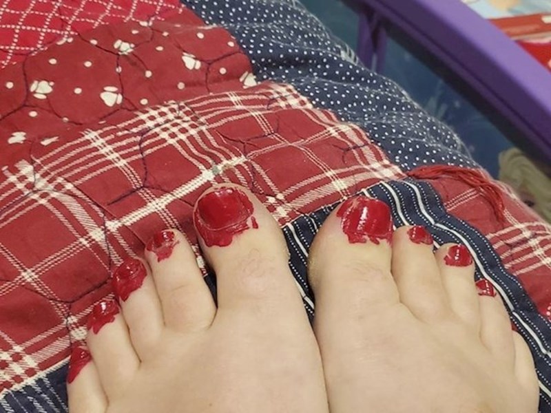 "Pedikura koju mi je napravila moja trogodišnjakinja..."