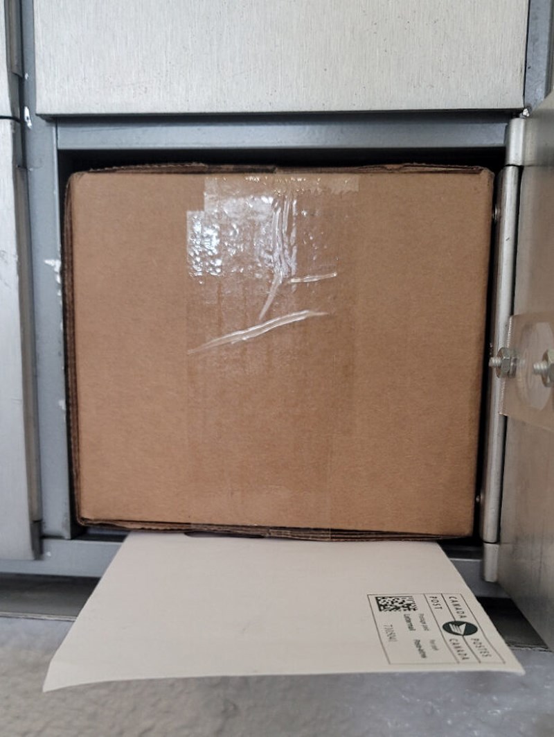 1. "Došla sam doma i u sandučiću me dočekalo pravo iznenađenje. Paket je savršeno stao!"