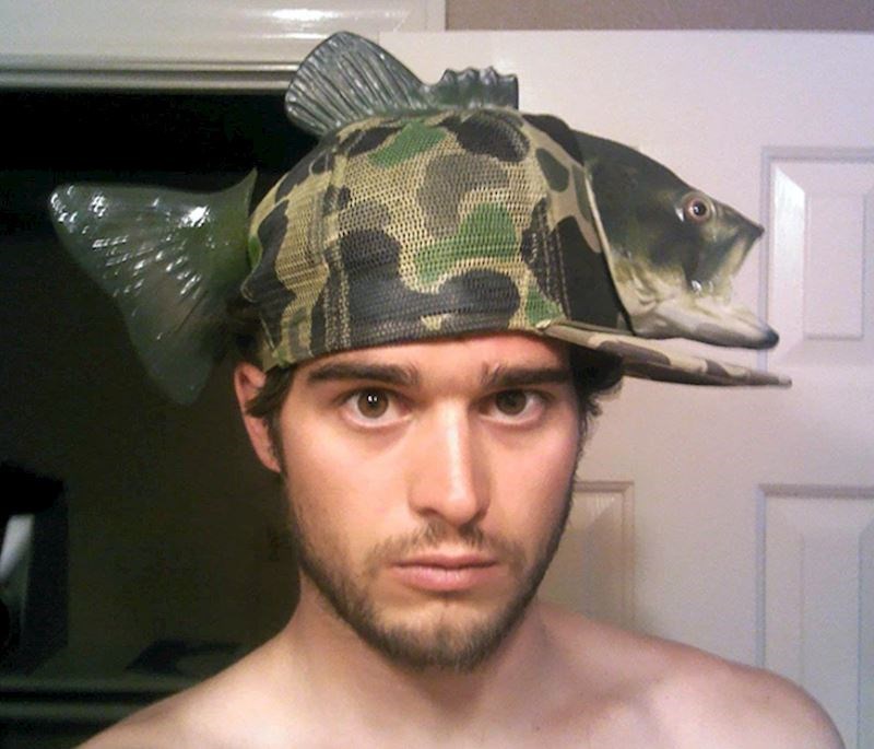 11. Nije mogao odoljeti da ne kupi ovu posebnu kapu