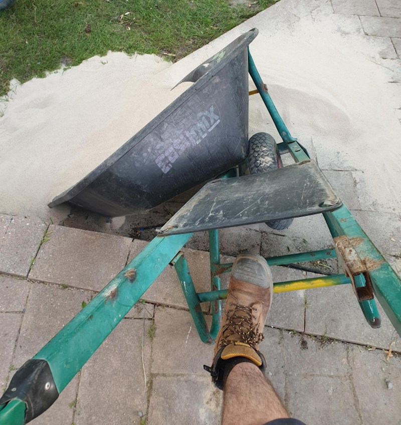 3. "Deset minuta prije kraja smjene, ajde ti sad nemoj poludjeti..."