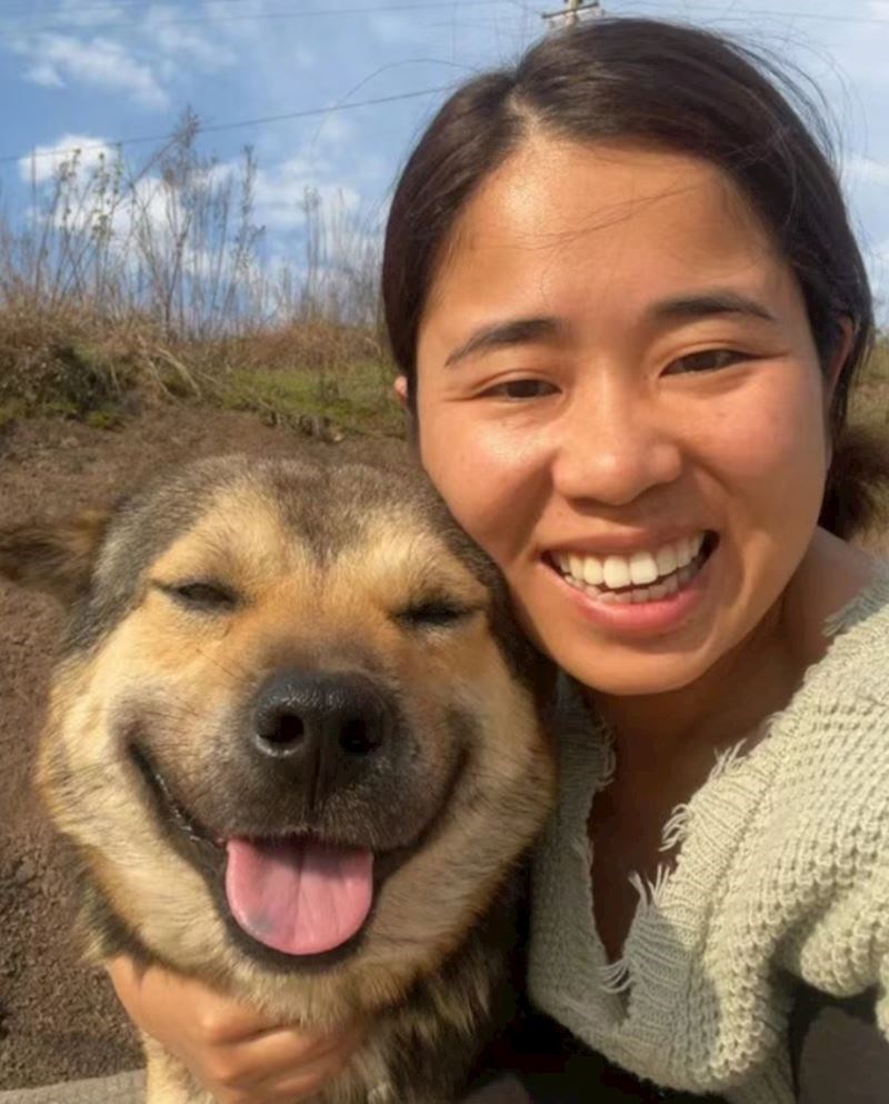 3. "Dosad nisam vjerovala da se psi smiju, ali kako da ne vjerujem nakon što je moj pas ovako izgledao dok smo se slikali?"