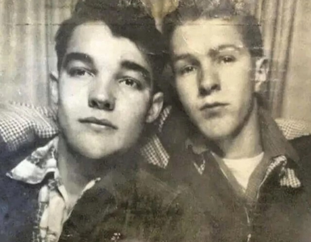 10. "Moj djed (s lijeva) i njegov prijatelj nekad u 1950-ima"