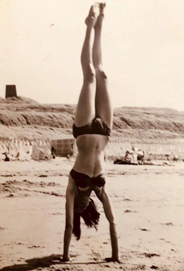 10. "Moja baka na plaži u Nizozemskoj, 1959. godine."
