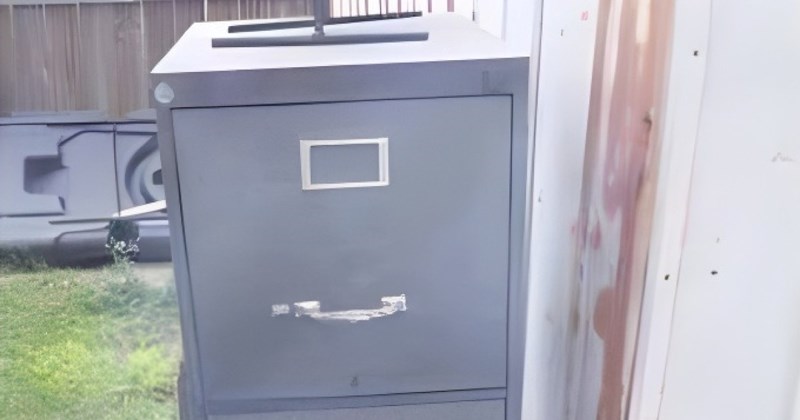 Uzeli su stari ormarić i pretvorili ga u nešto genijalno, morate vidjeti ovu ideju!