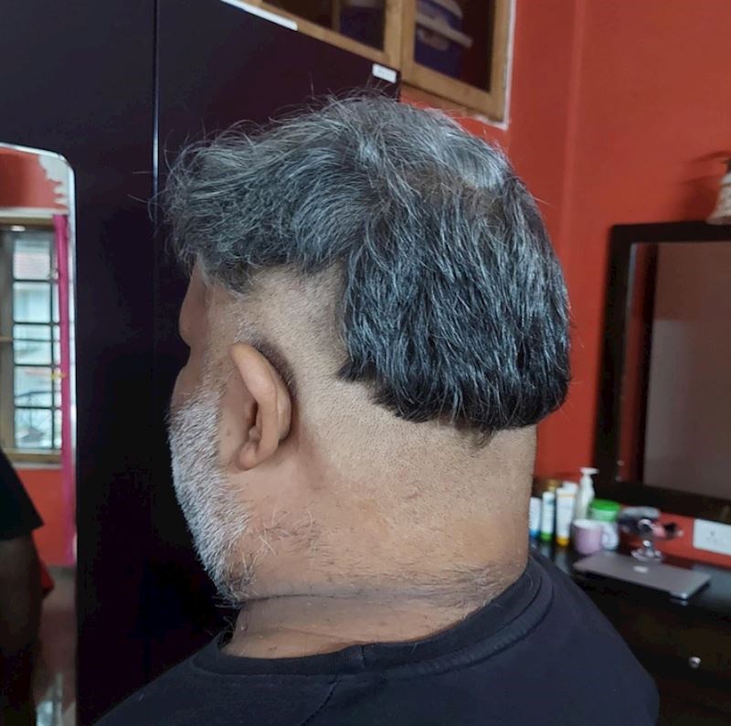 "Moja mama je prije devet godina išla na frizerski tečaj i nakon toga nije nikoga šišala. Nedavno se odvažila ošišati mog brata, a evo kako je to završilo"