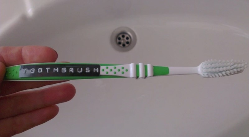 9. "Kupila sam aparat za naljepnice, počinjem žaliti zbog te odluke"