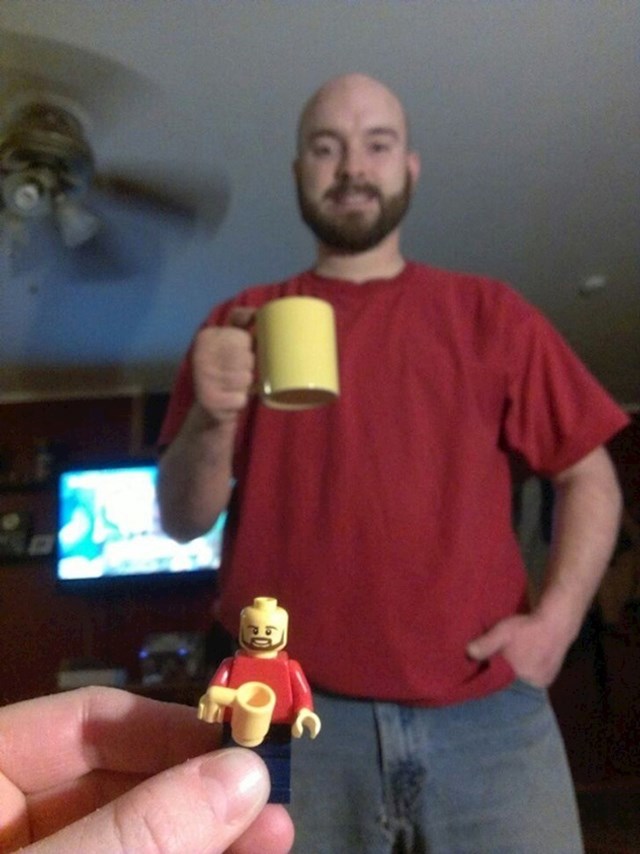 Moj sin je bio jako uzbuđen kad je shvatio da u novom Lego kompletu ima figuricu koja je ista tata
