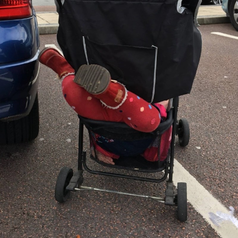 4. Rekli smo joj da sjedne u kolica, a onda je napravila ovo: