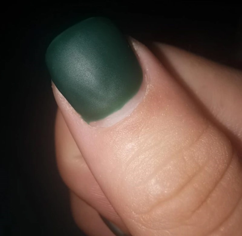 9. "Dan nakon manikure nokti su izgubili sjaj i već sad izgledaju kao da ih imam barem dva tjedna."