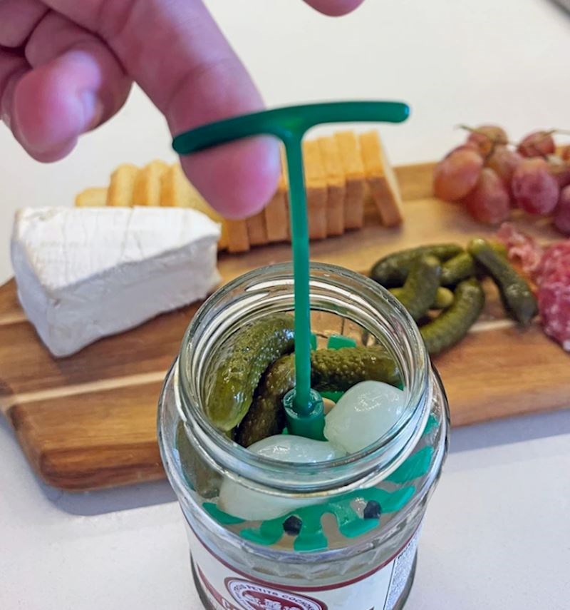 1. Staklenka krastavaca ima poseban dodatak