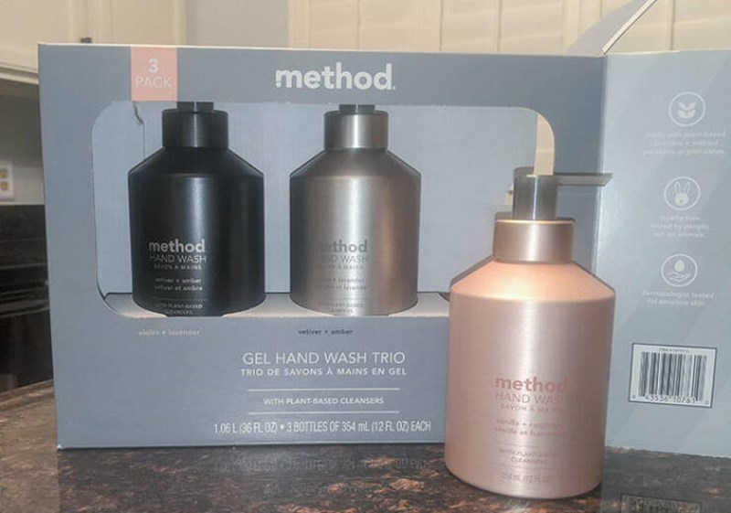 3. "Kad gledate ovo pakiranje, izgleda kao da je bočica proizvoda puno veća."