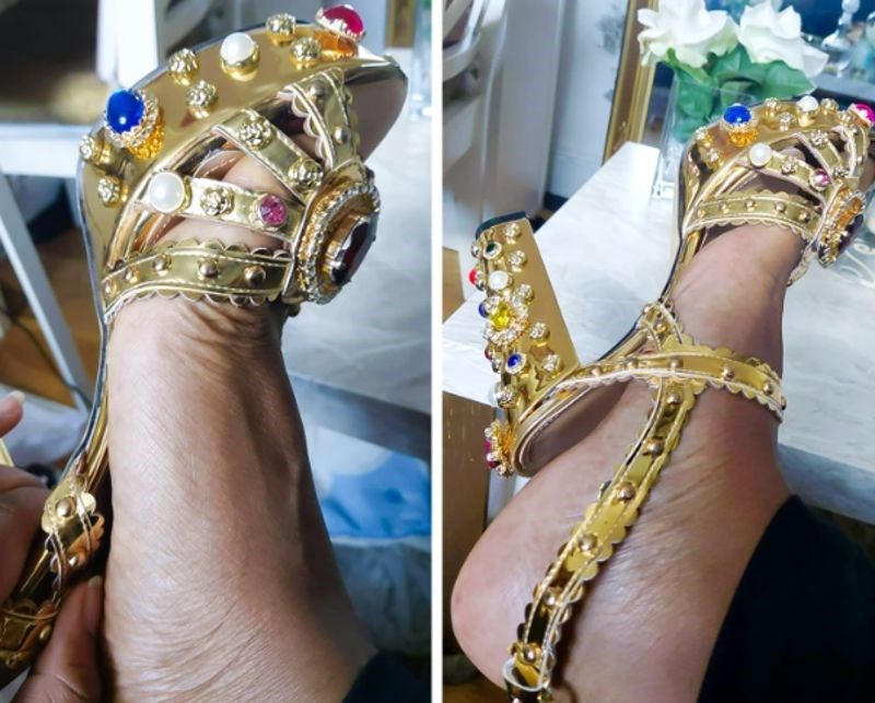 "Stigle su mi štikle s Aliexpressa! Ne pristaju mi baš savršeno, ali nema veze."