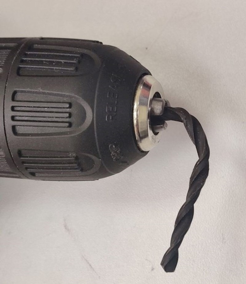 Bušilica s AliExpressa nakon prvog (i zadnjeg) korištenja