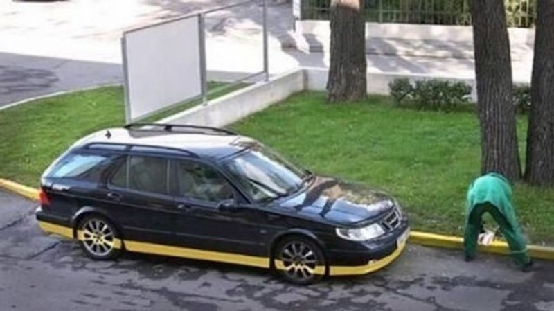 5. Vlasnik ovog auta može biti siguran da nitko nema auto kakav je njegov 😂