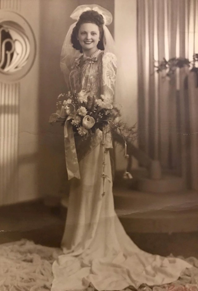 "Moja predivna baka u vjenačanici, 1948. godina"
