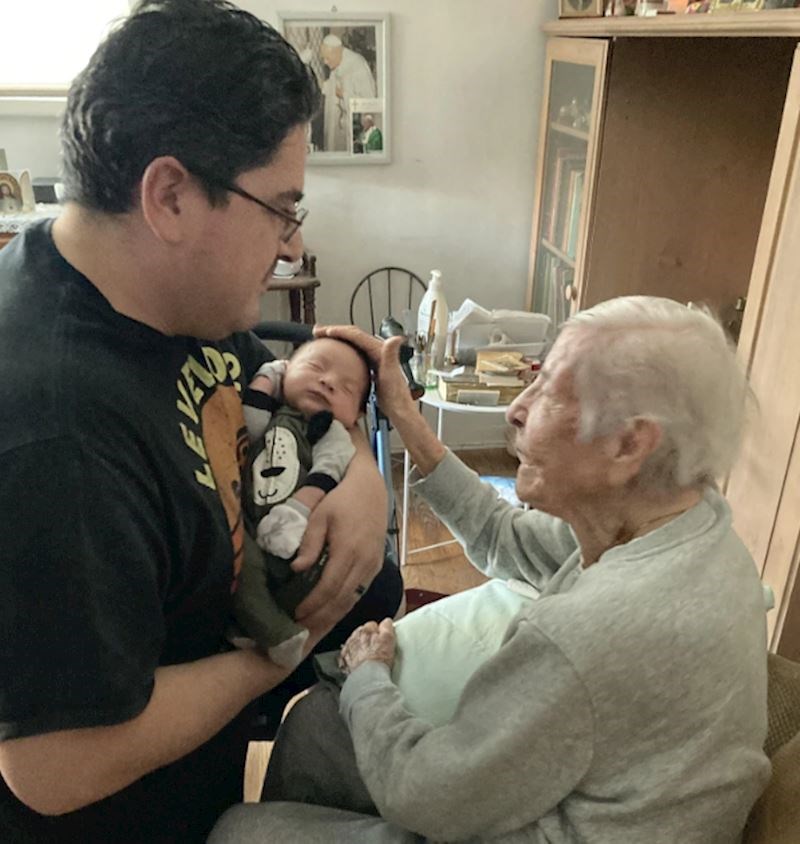 "Moja baka je upoznala mog sina, predobar osjećaj"